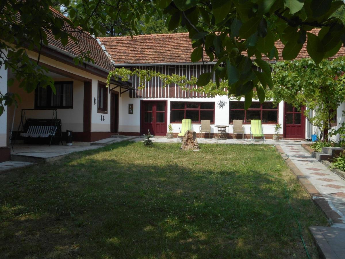 Casa Dragoi Din Socolari, Caras - Severin Exteriör bild